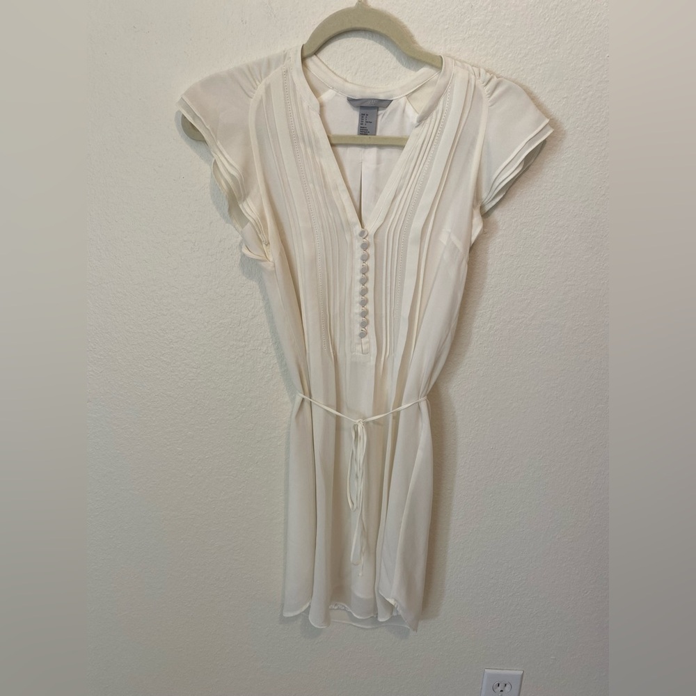 Woman’s white summer dress, size 2